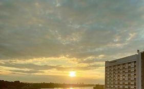Riverbank Suites Apartment Level 9